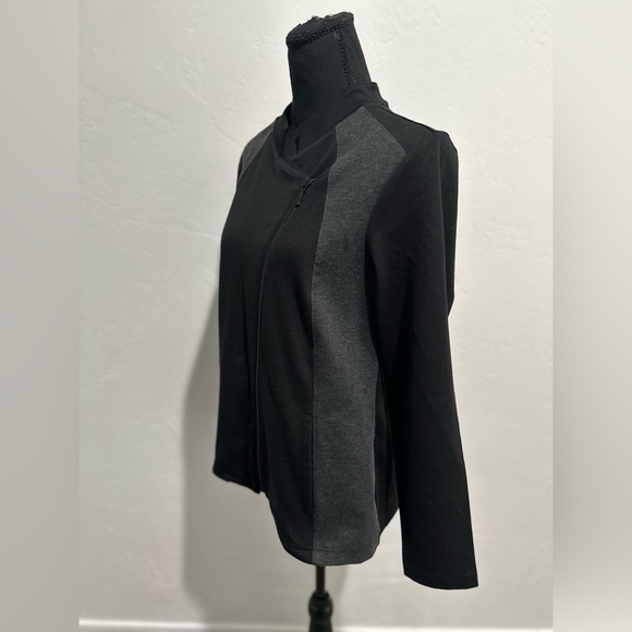Weekends by chicos women’s sweater zip up black and gray size 1 md - Picture 2 of 8
